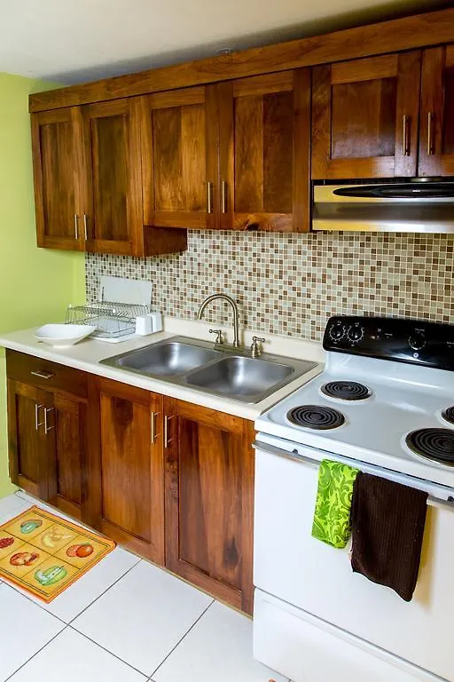 *** Apartahotel Sky View Guest Apartments Irish Town Jamaica